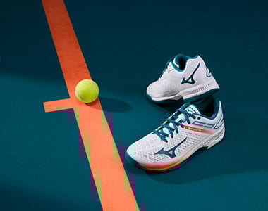 Mizuno - Racketnow.com